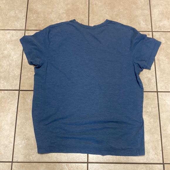Levi’s blue t shirt - Picture 2 of 3